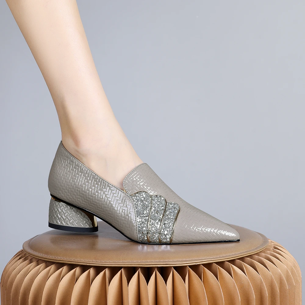 2024年新款法式不累脚百搭套脚气质工作鞋尖头中口粗跟女单鞋0059