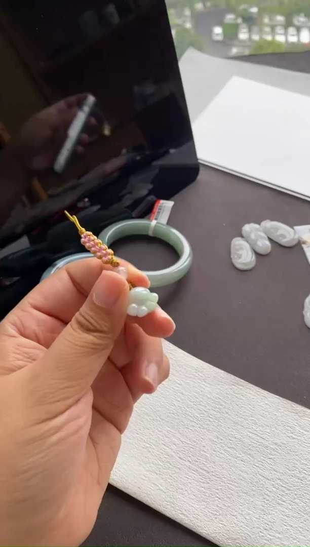 【闪购商品】翡翠吊坠(不含链)未镶嵌A16