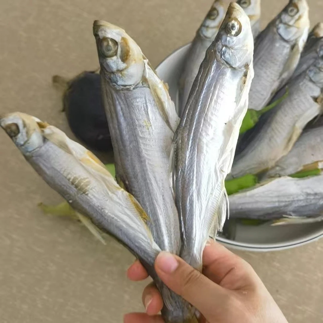 花亭湖野生风干咸翘嘴鱼干