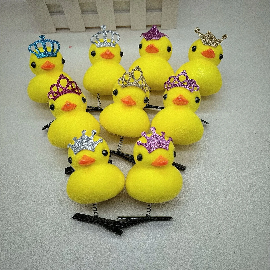 带皇冠的小黄鸭发夹卖萌鸭子立体弹簧夹跨境外贸热销爆款地摊礼品