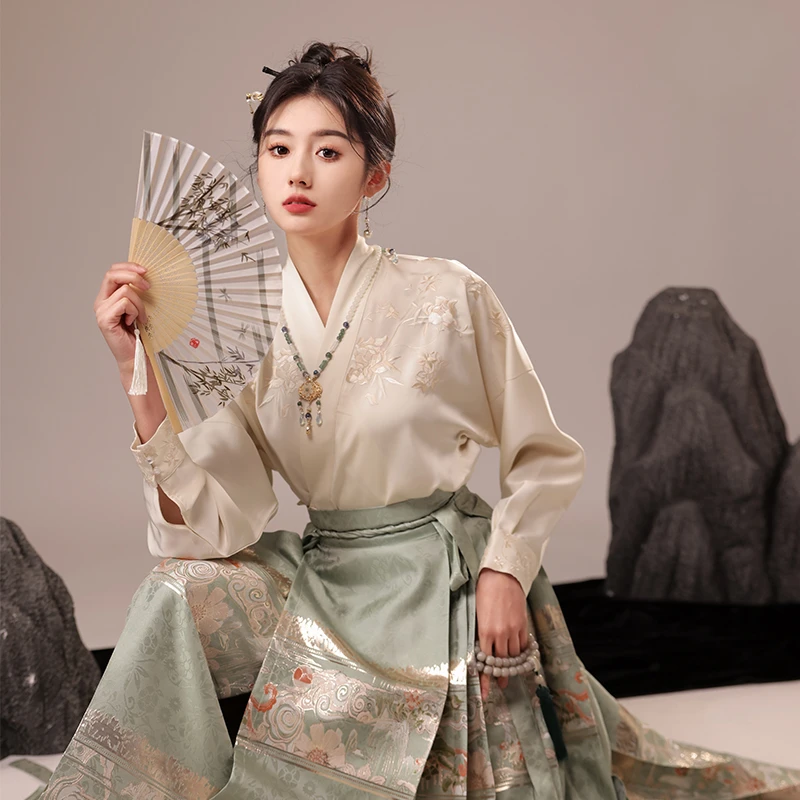 忆江南【问月】马面裙上衣百搭立领新中式儿童秋冬汉元素日常绣花