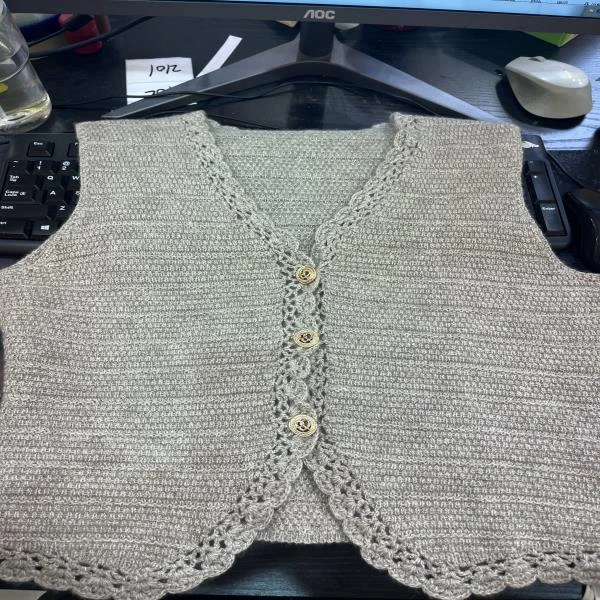 夏季时尚百搭V领马甲背心ES2F8035M