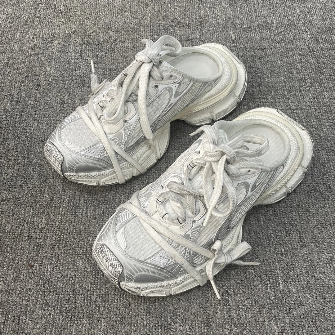 Balenciaga/巴黎世家 （有盒）3XL 做旧平底时尚凉拖 38码/4563