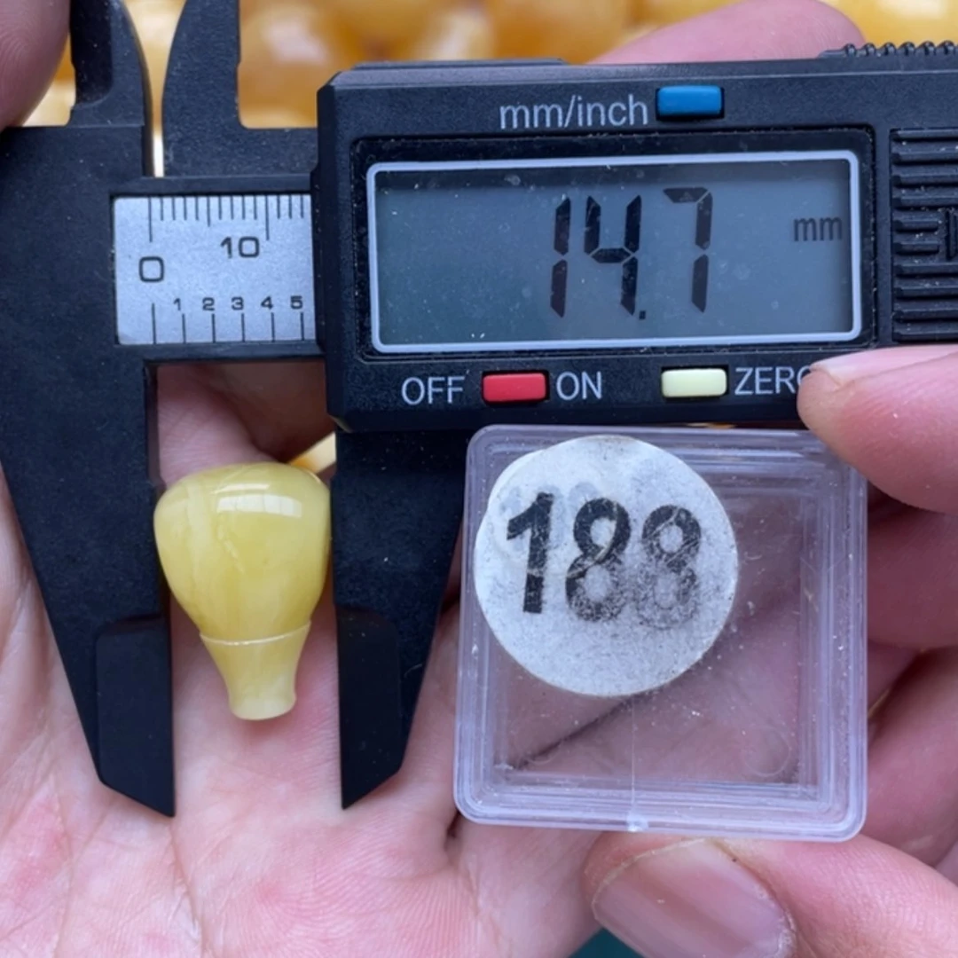 【闪购商品】琥珀裸石未镶嵌