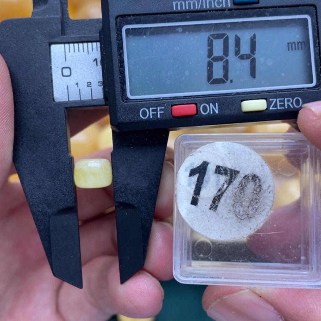 【闪购商品】琥珀裸石未镶嵌