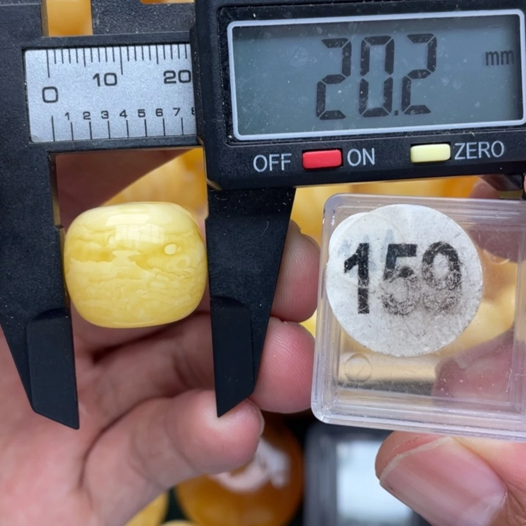 【闪购商品】琥珀裸石未镶嵌