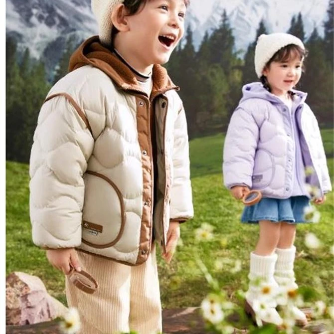 品牌羽绒服 轻羽绒两件套