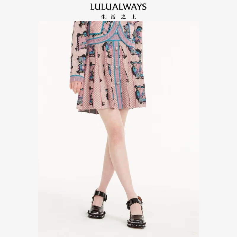 LULUALWAYS新款单排扣针织短半裙LOA0030