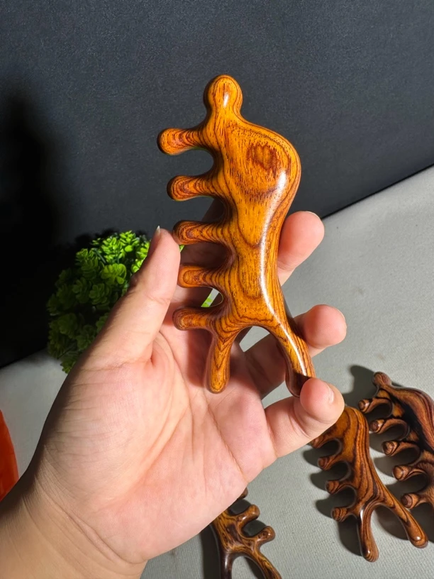 墨西哥红酸枝加厚白鲟按摩梳