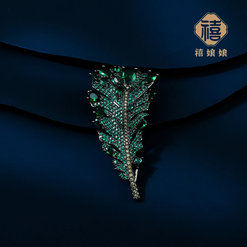铜合金仿水晶胸针 禧娘娘重工大衣西装胸针无惧羽毛J1135高档复古