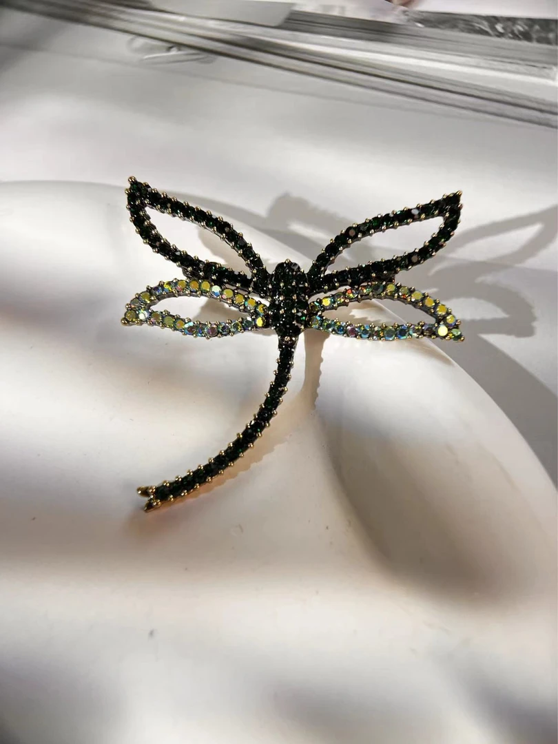 铜合金仿水晶胸针 禧娘娘小众经典时尚胸针-炫彩格蜻蜓J2235