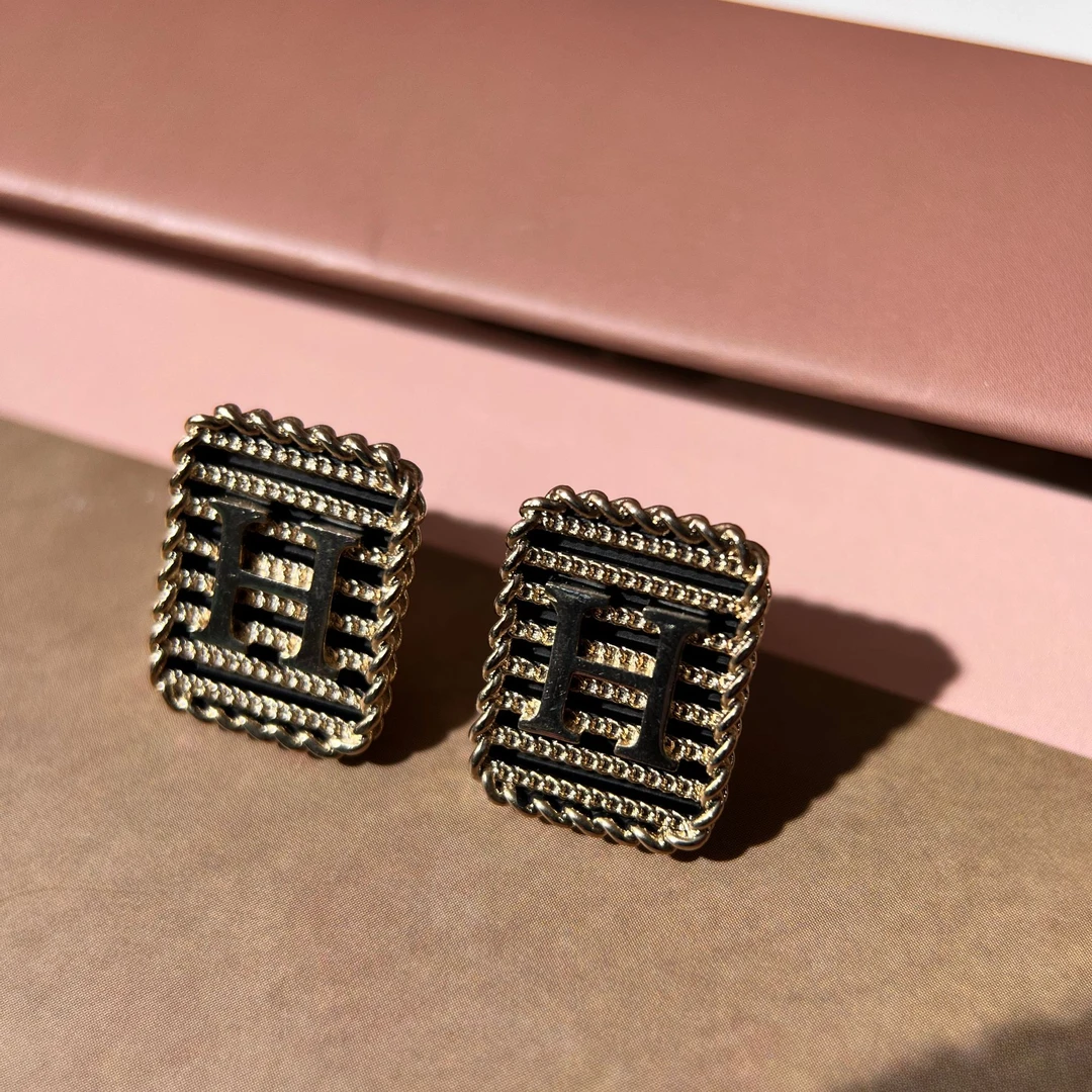 铜合金仿水晶胸针 禧娘娘小众优雅复古国风胸针-S2697轻奢时尚