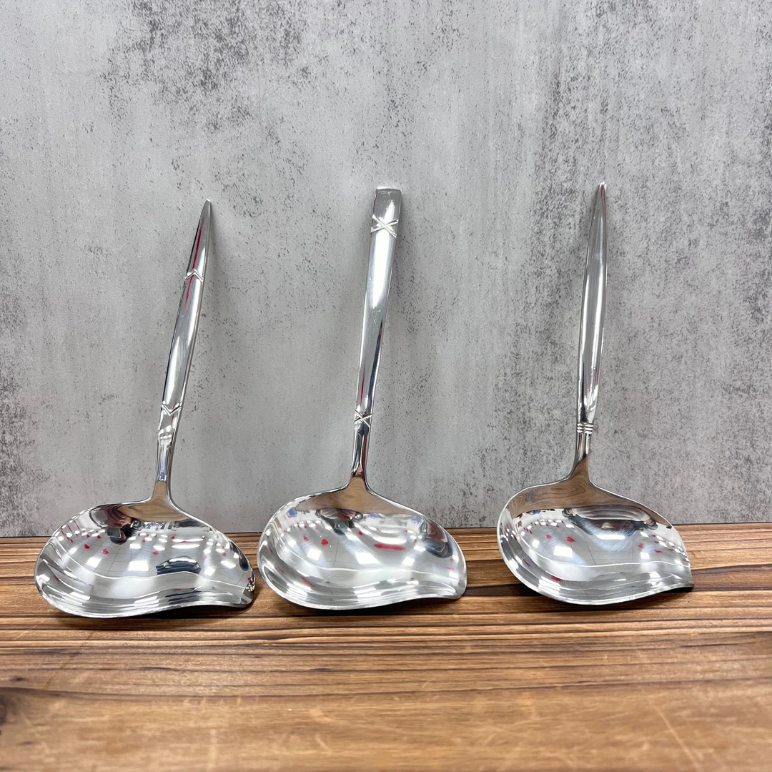 S632 库存调料勺 304不锈钢果酱勺歪嘴汤勺 长约15.5CM款式随机