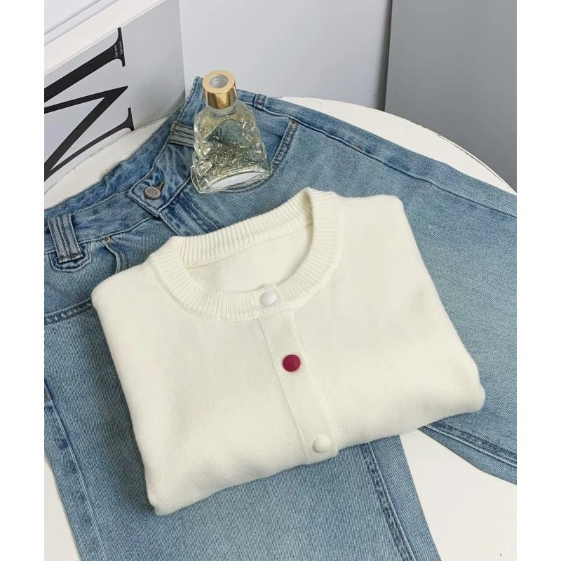 清-玲姐家米白色彩虹扣百搭针织开衫272047