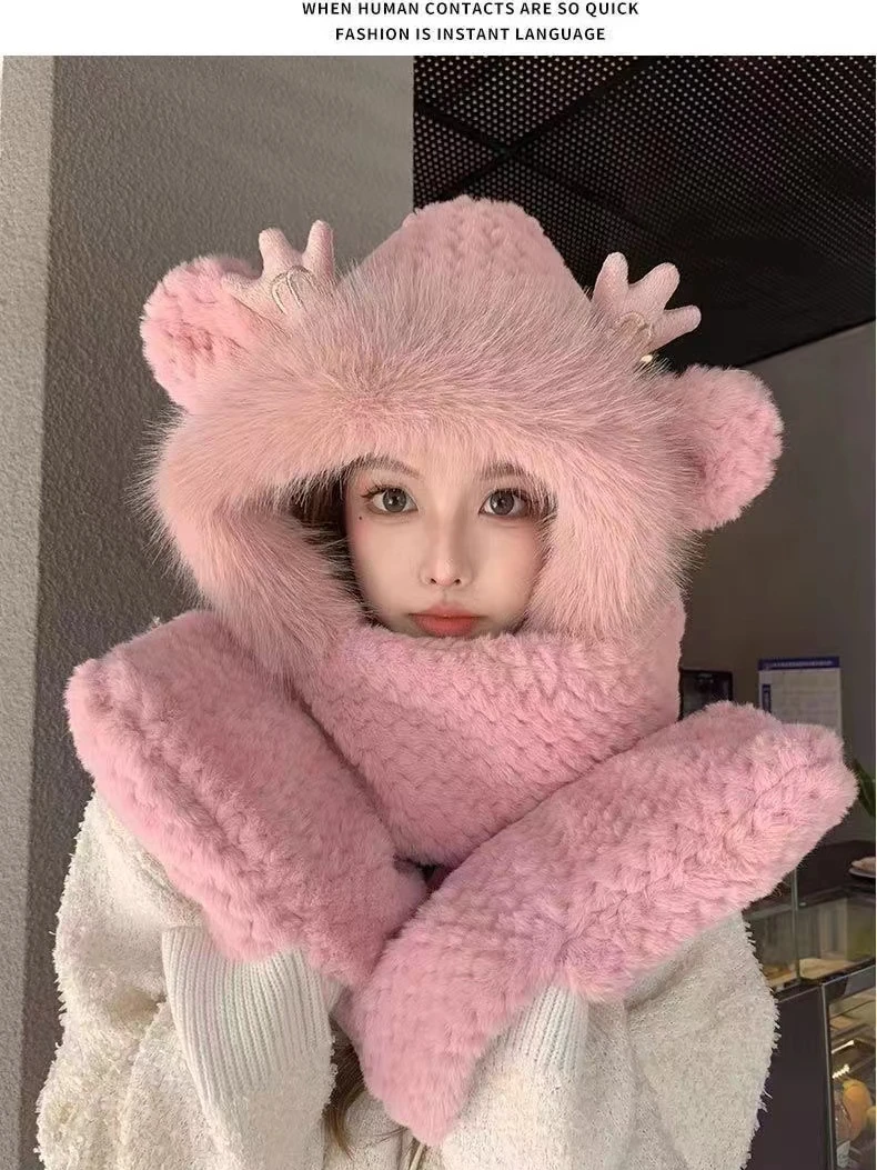 龙宝三件套帽子围巾手套一体保暖加厚冬季骑车必备