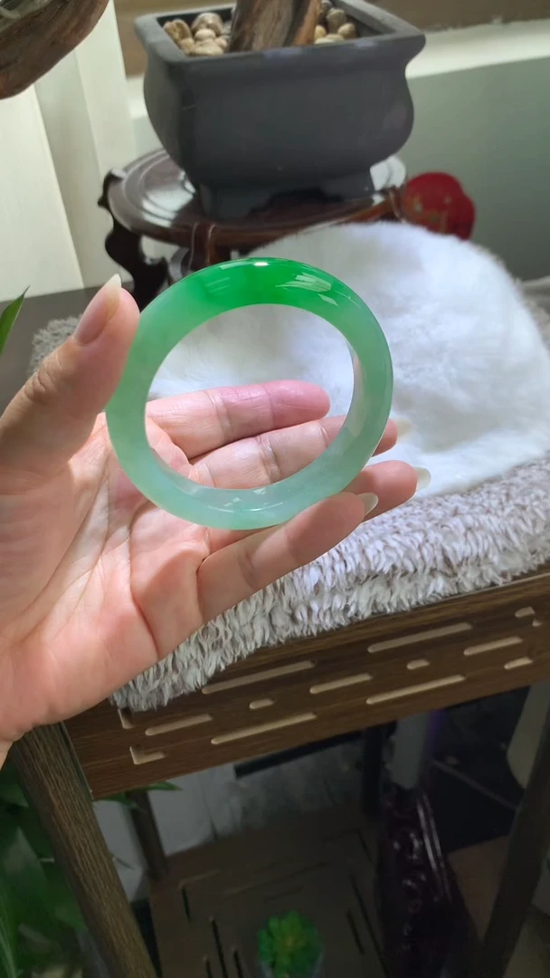 【闪购商品】翡翠手镯未镶嵌 手镯订金链接