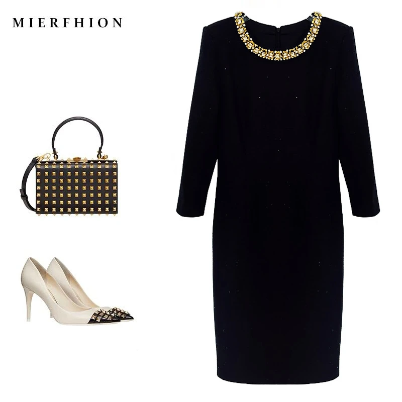 维伊凡2024秋冬复古法式小香风高级感显瘦裙子冬季长款新款连衣裙