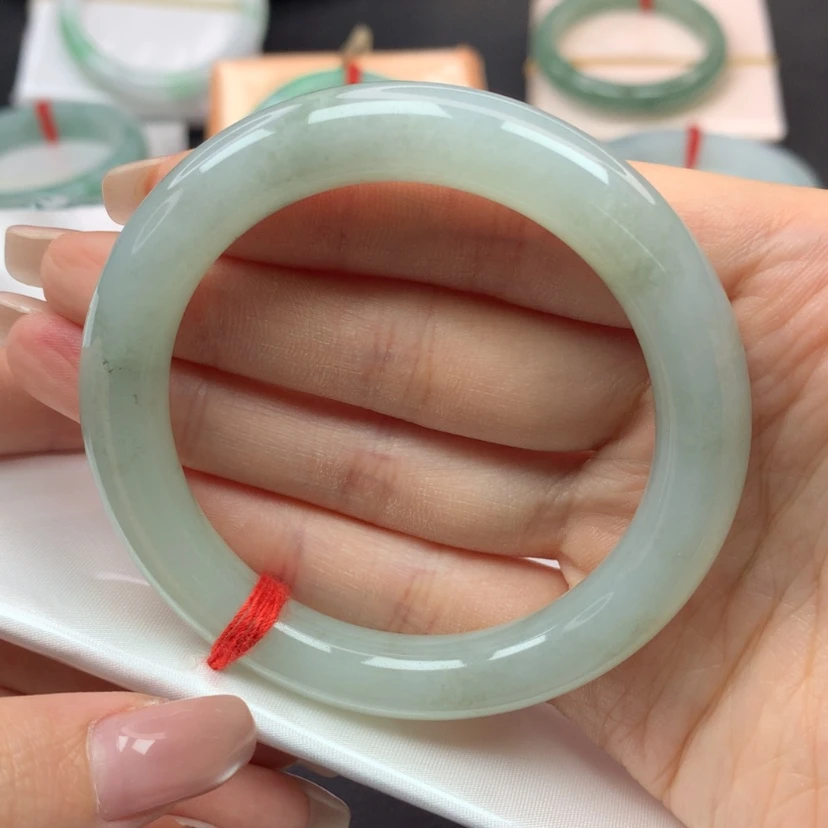 【闪购商品】翡翠手镯未镶嵌55圆条