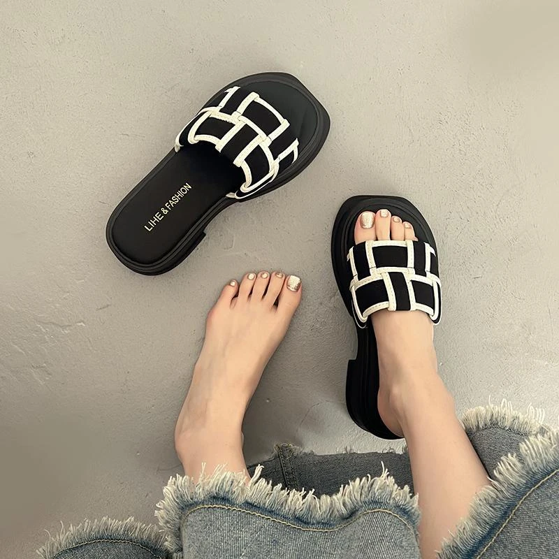 法式厚底拖鞋女夏季外穿时尚2025新款超火小众高级感外出女士凉拖