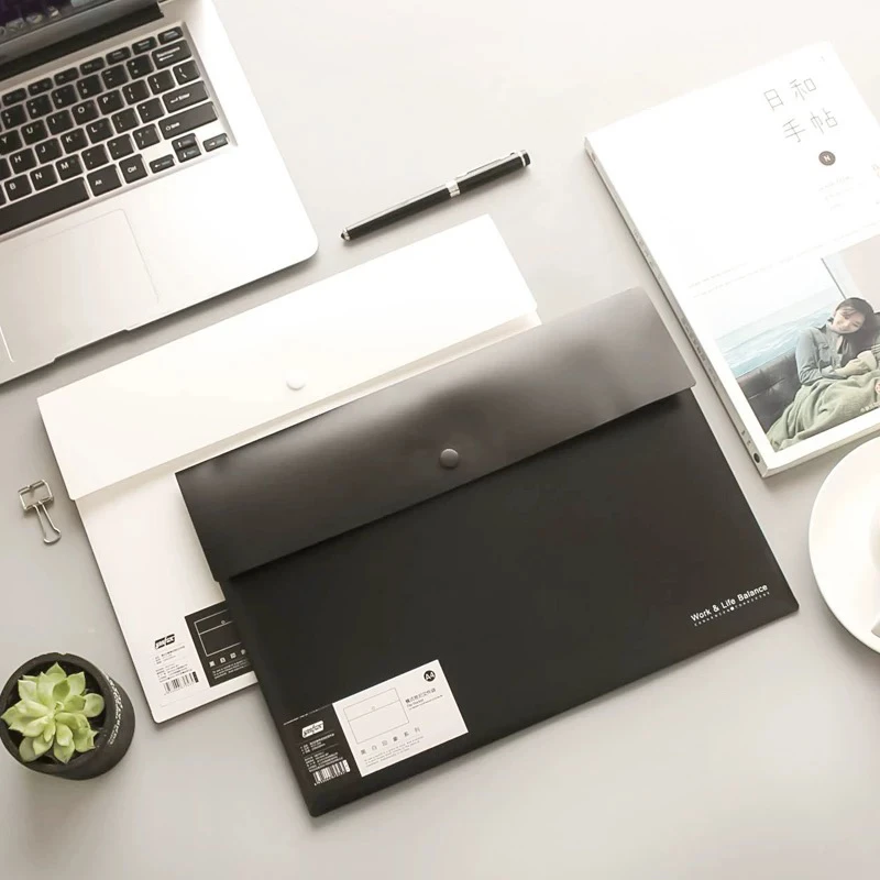 黑白简约纯色按扣式文件袋A4公文袋