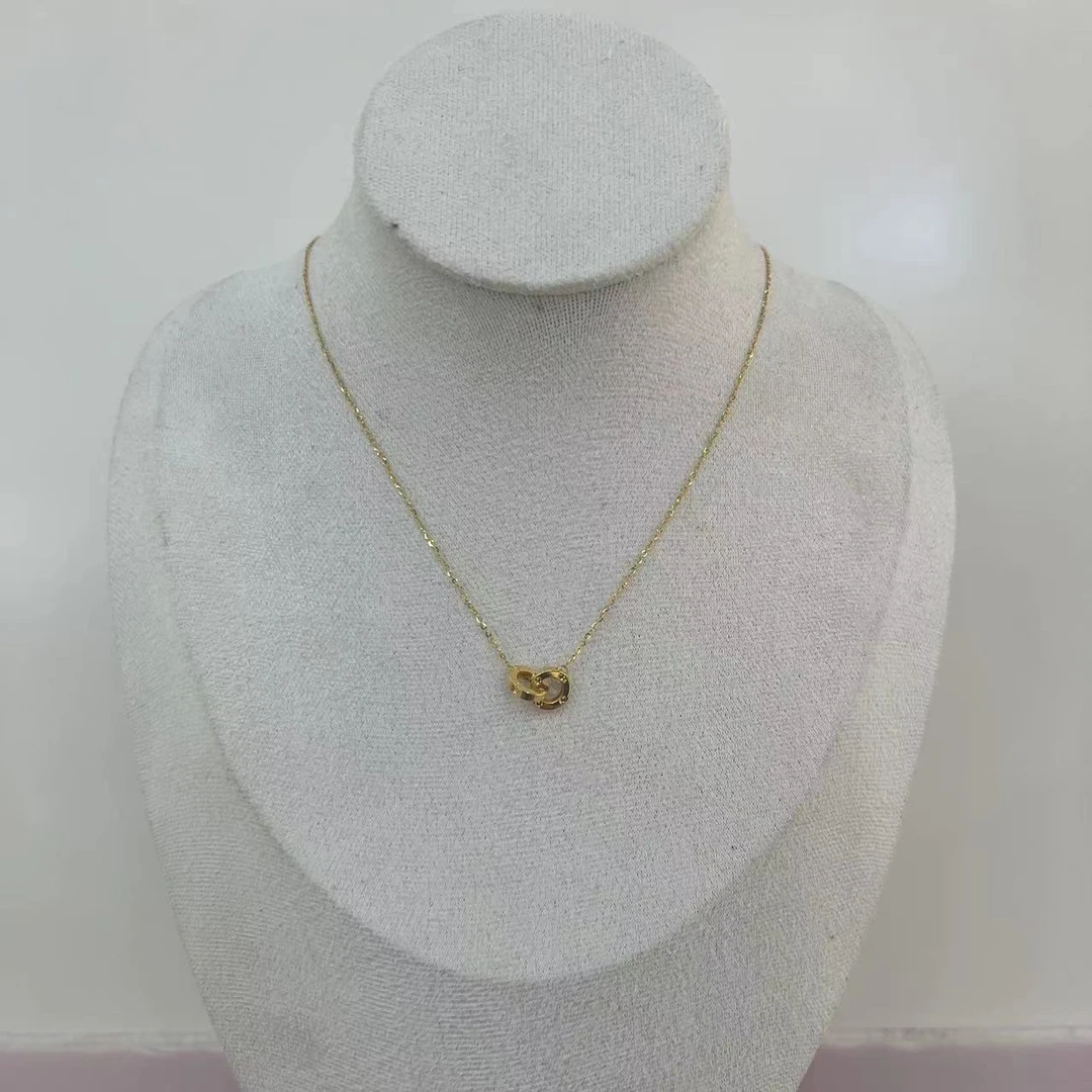 Chow Tai Seng/周大生足金环环相扣套链