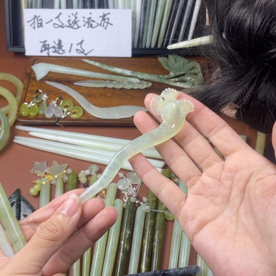 【闪购商品】蛇纹石玉发饰合金飞**?