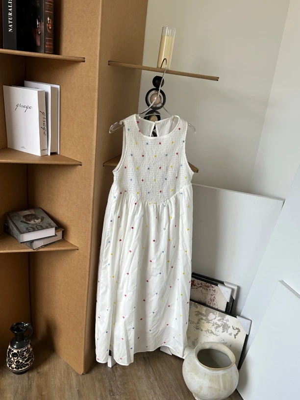 【赵小小yimao】71301 法式背心白色刺绣碎花小个子海边度假连衣裙