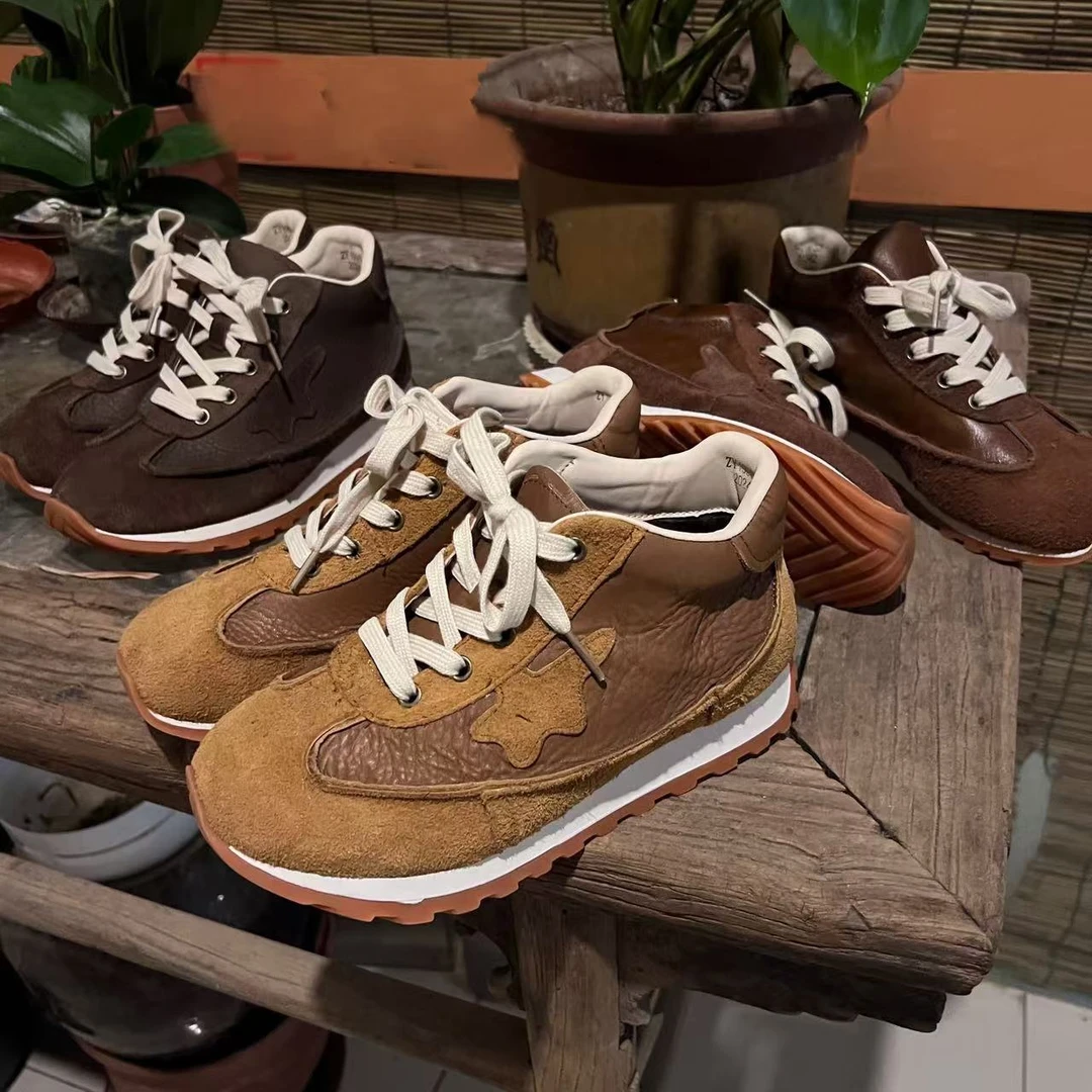 拙手作2024新款头层牛皮复古加绒圆头系带时尚百搭星星小单靴