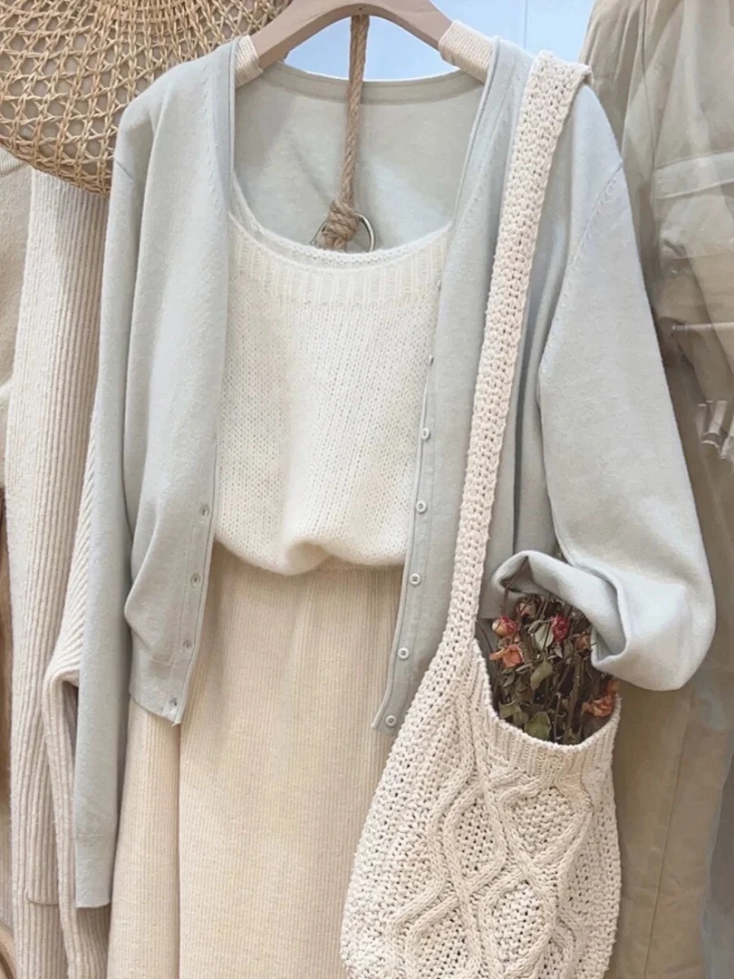 赠送沁妍家美衣一件（款式随机）