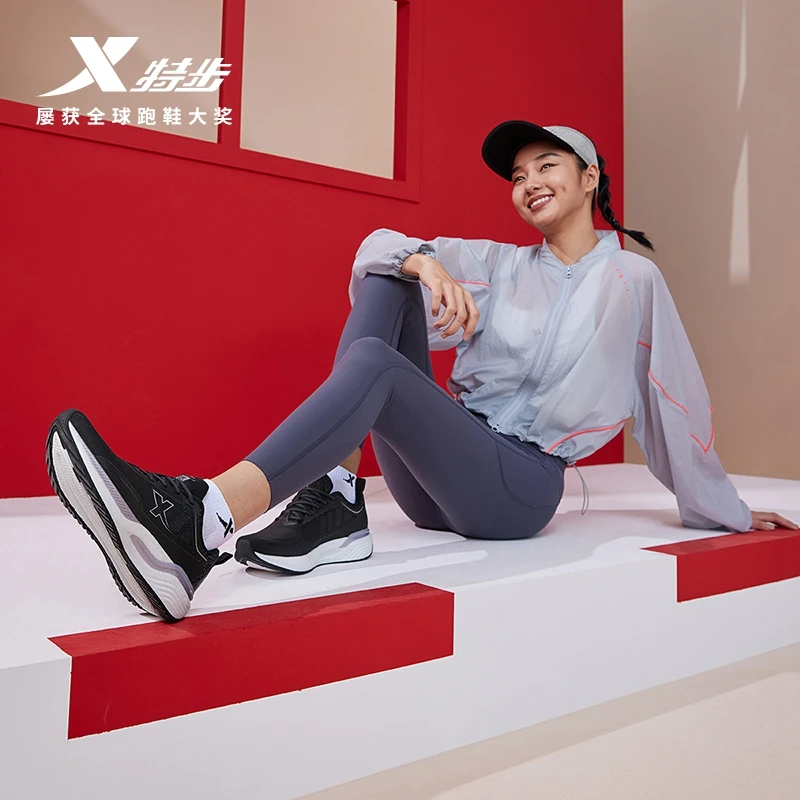 【特步坦程跑鞋】女款特步跑鞋轻便透气跑鞋976118110023