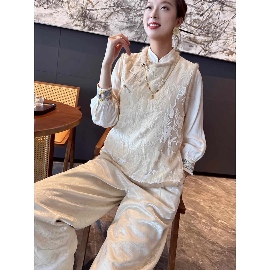 【老罗家】原创丝绒棉马甲女金线桑蚕丝绒烧花新中式保暖圆领厚马甲