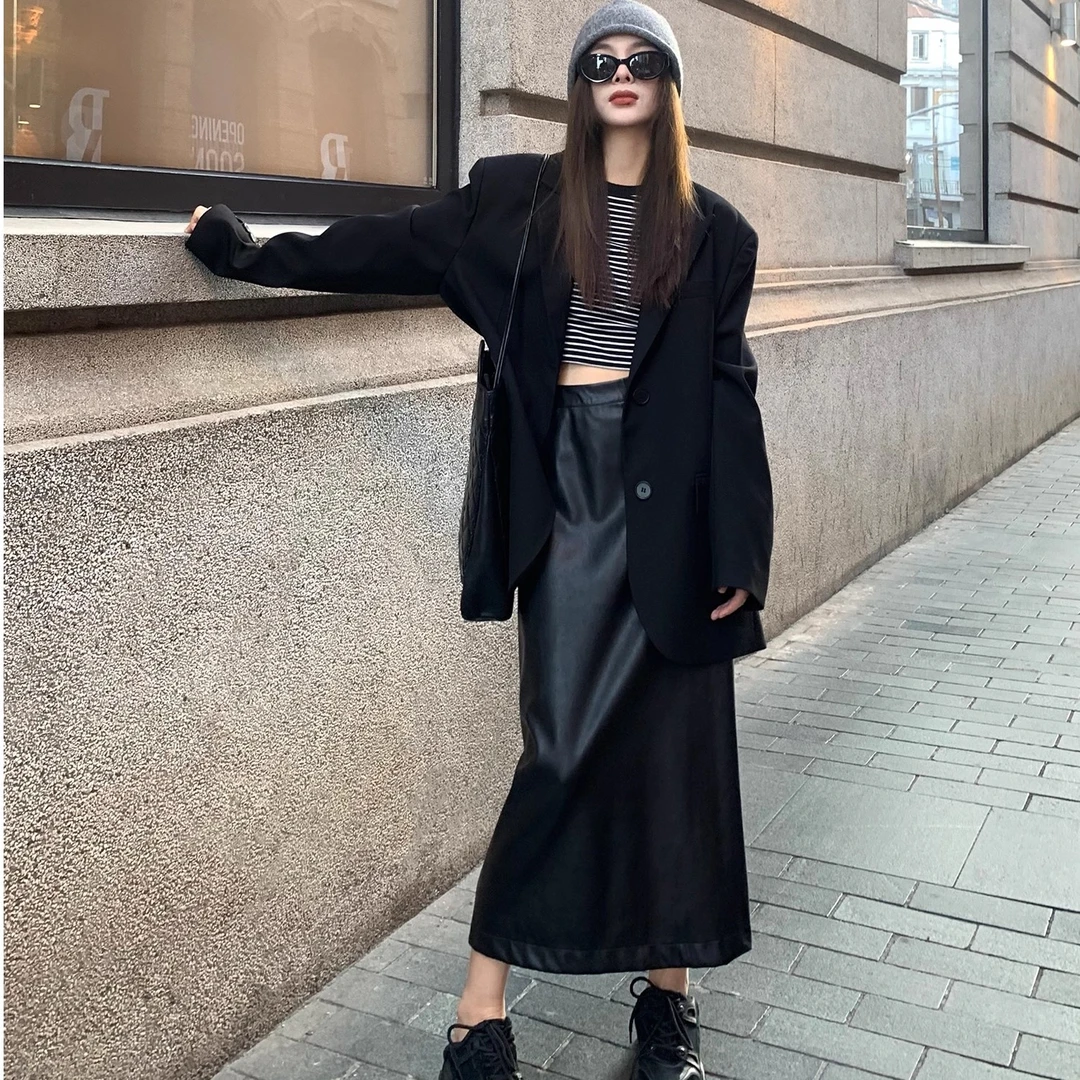 黑色高腰皮裙半身裙女2025秋冬季新款设计感直筒开叉一步裙a字裙