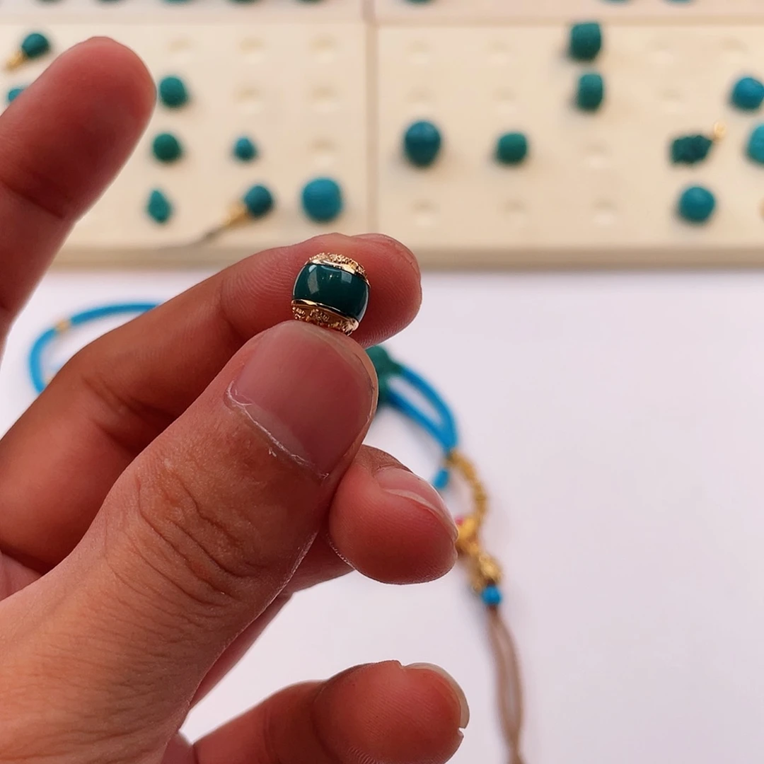 绿松石颈饰未镶嵌3****7