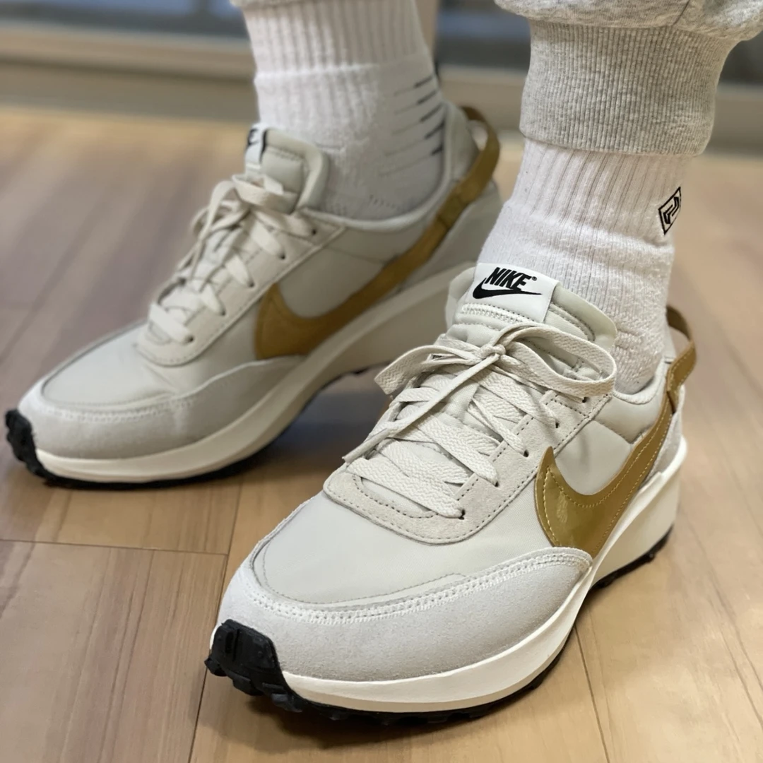 【断码清货】Nike/耐克 Waffle Debut女款低帮生活休闲鞋FD0555-100