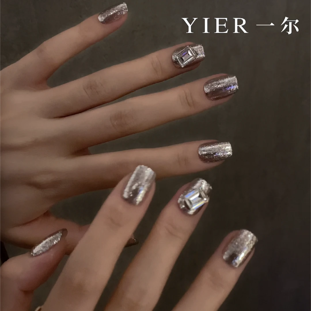 [ 冷枪 ] 一尔 施华洛 铂金爆闪金箔片 辣妹酷飒 简约高级穿戴甲