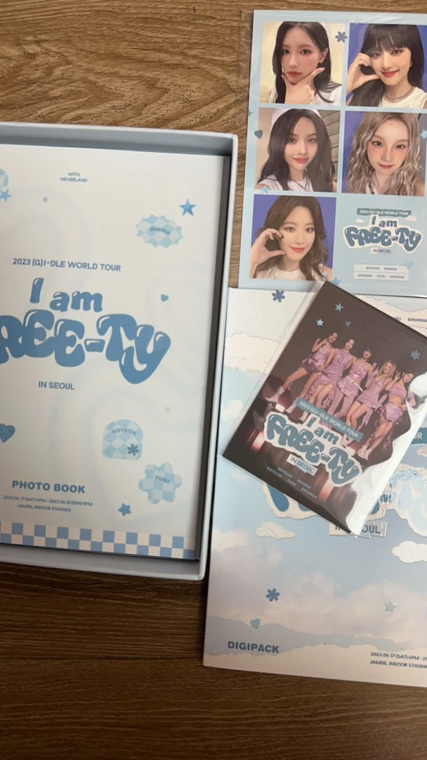 [国内现货] （G）I-DLE娃 世巡首尔场DVD画册