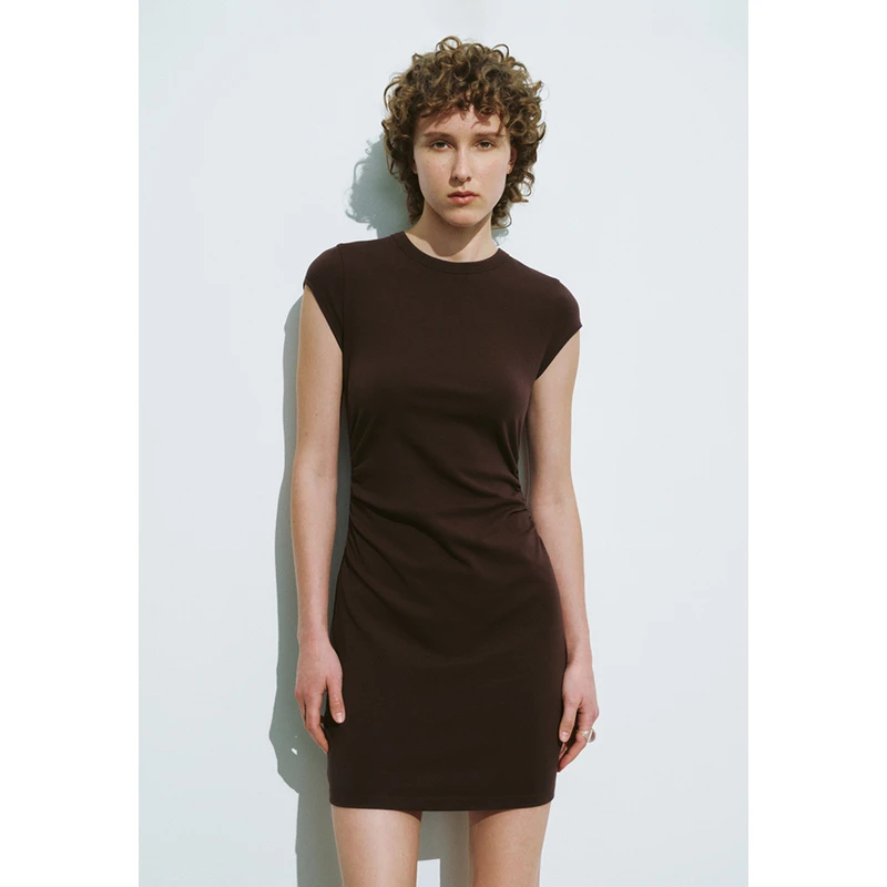 UR2024夏季新款女装简约气质捏褶修身短袖连衣裙UWL740059