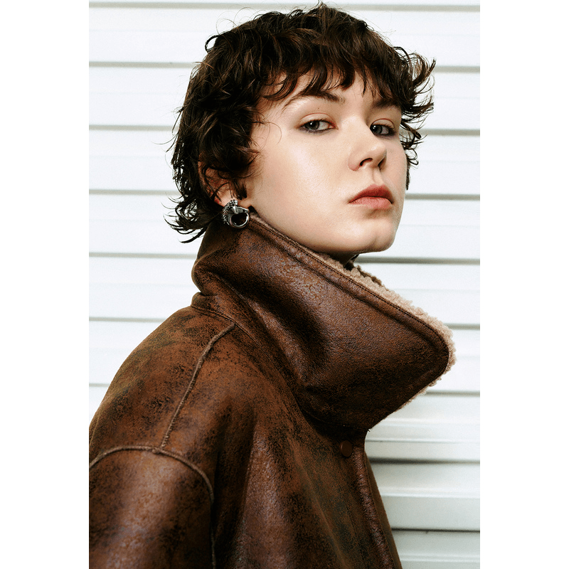 UR2023秋冬新款女装复古机车风加厚保暖立领外套UWV130098