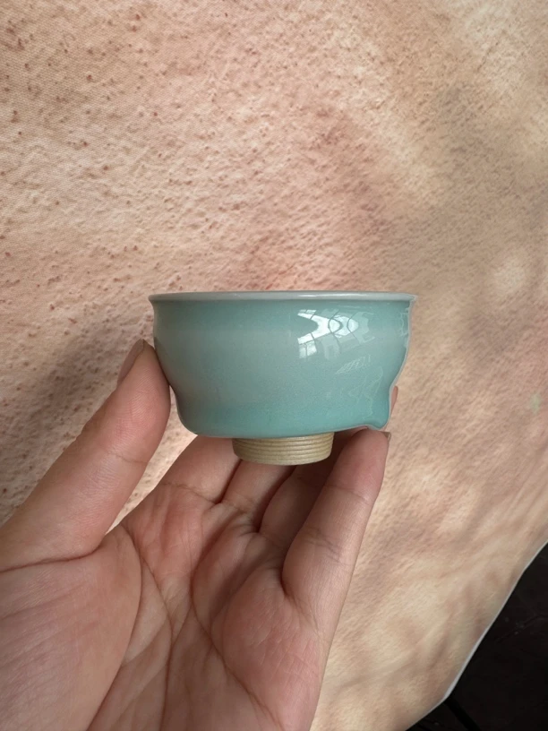 小号 粉青挂釉品茗杯