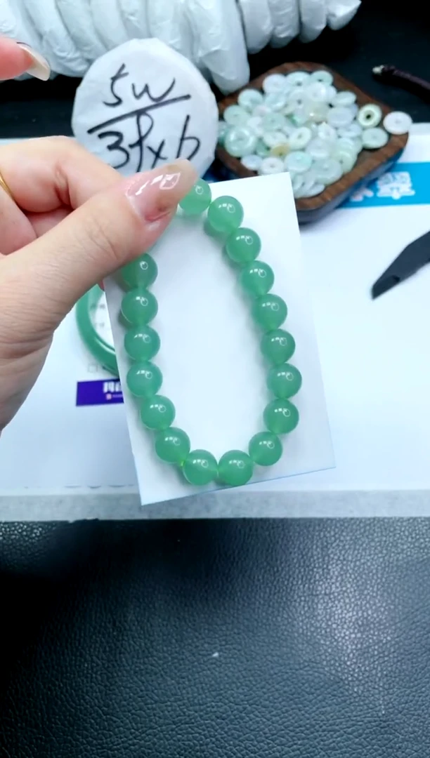【闪购商品】石英质玉手镯未镶嵌绿色手串SL99颜色随机