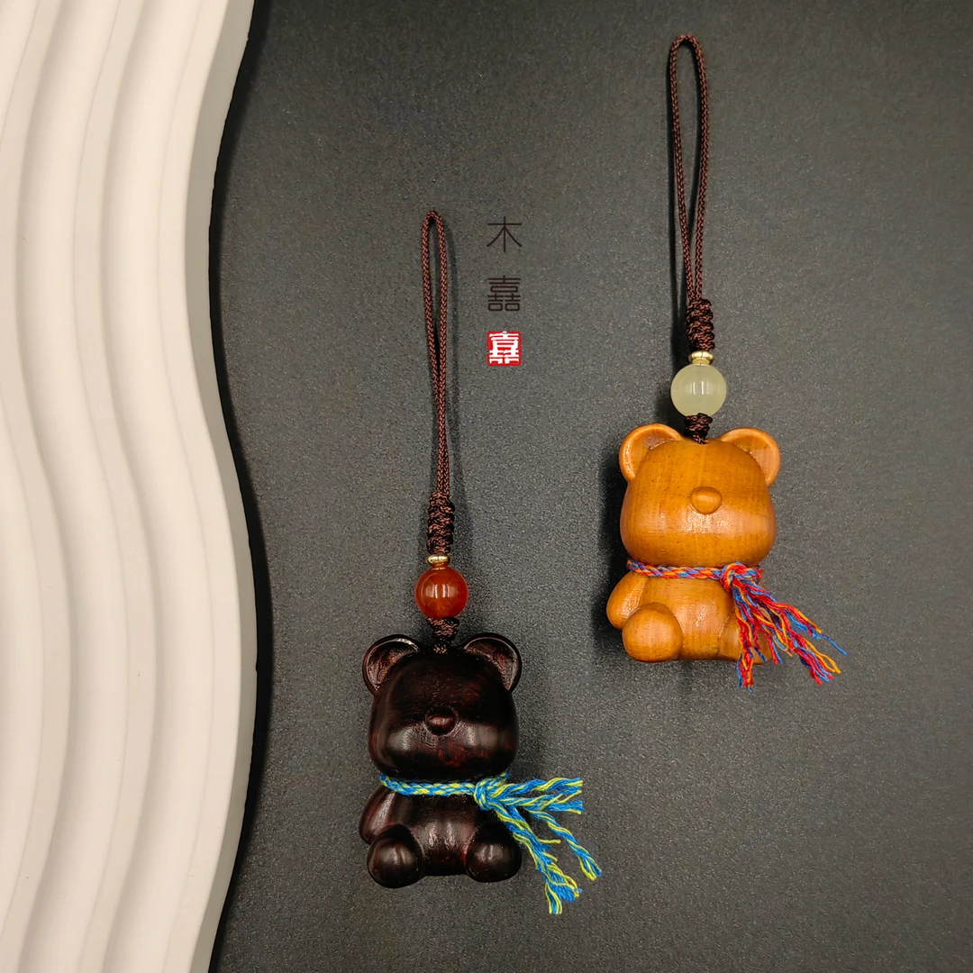 檀木暴力熊挂饰包手工挂件可爱小熊手机挂件女款爆款2025新款正品