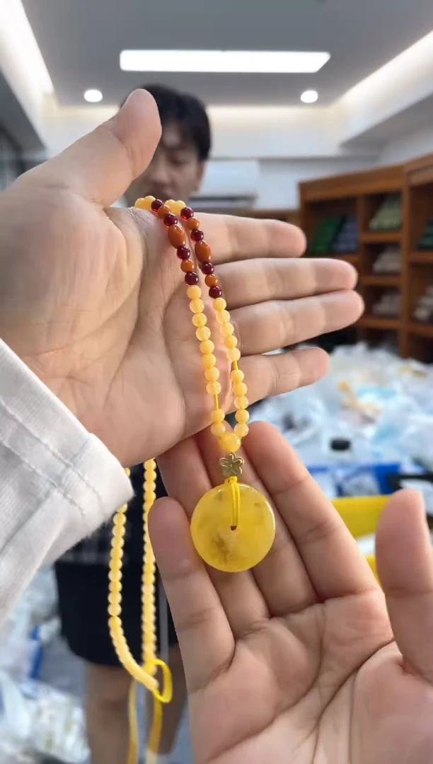 【闪购商品】蜜蜡裸石未镶嵌多样性发一个