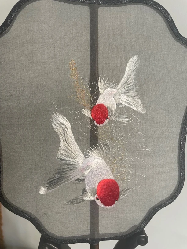 《鸿运当头》手工双面刺绣摆件  鲁绣