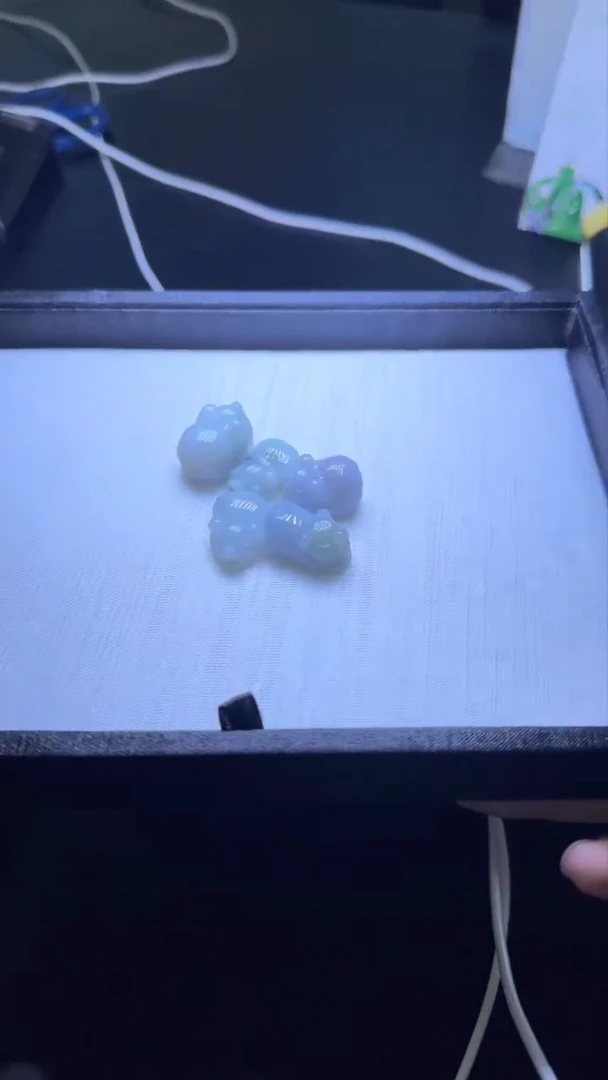 【闪购商品】翡翠颈饰未镶嵌FLA小猪多样性