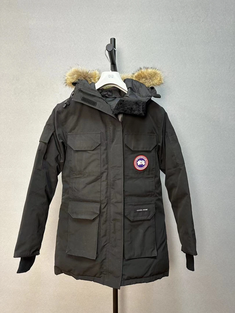 95新 加拿大鹅 女款M码Canadagoose加拿大鹅远征羽绒服95新-50172