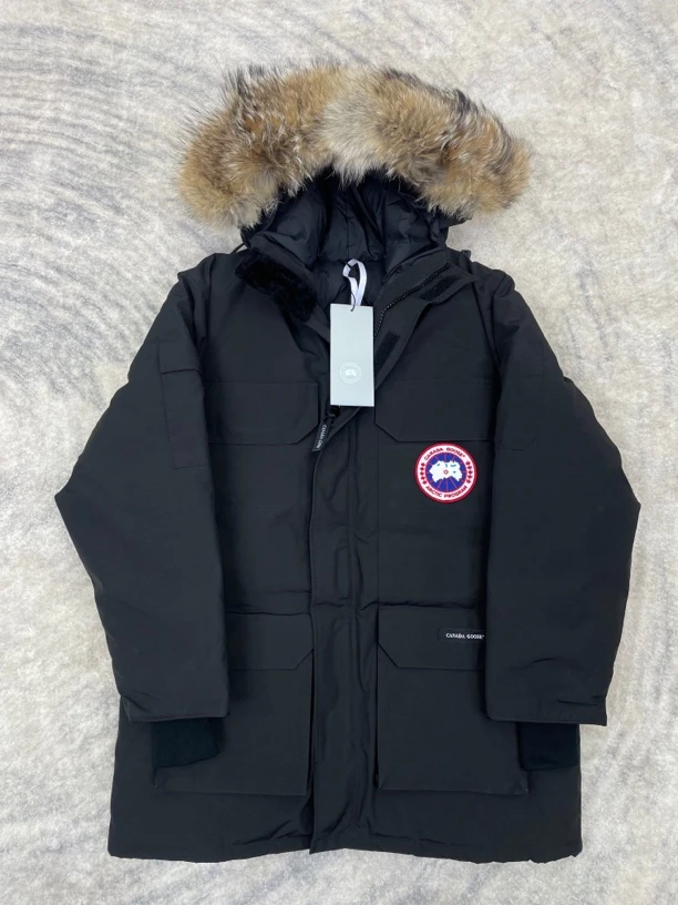 全新未使用 加拿大鹅 Canadagoose男款黑色远征羽绒服50410/50419