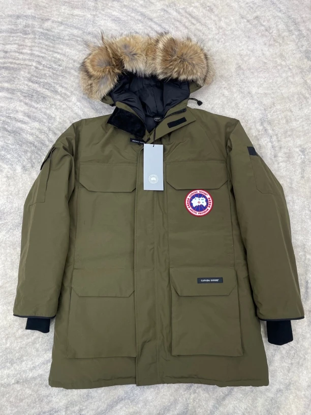 全新未使用 加拿大鹅 Canada gooseS码绿色长款羽绒服-50356