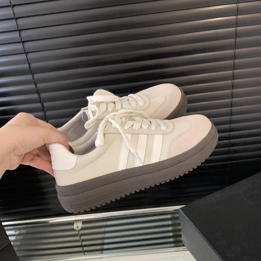 广州手工女鞋时尚百搭复古小众厚底低帮韩版时尚百搭德训板鞋