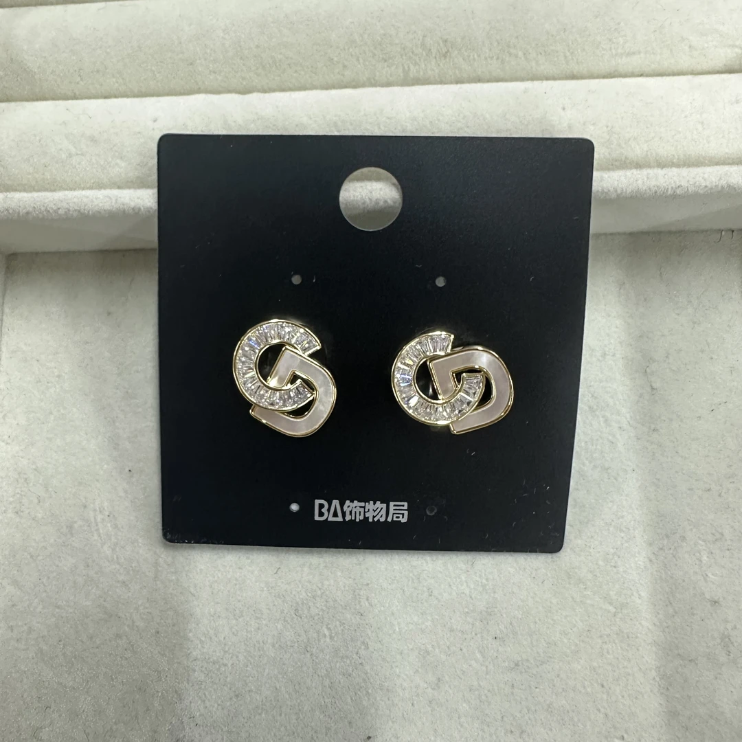 铜合金合成锆石耳饰 个性时尚字母耳钉 3410