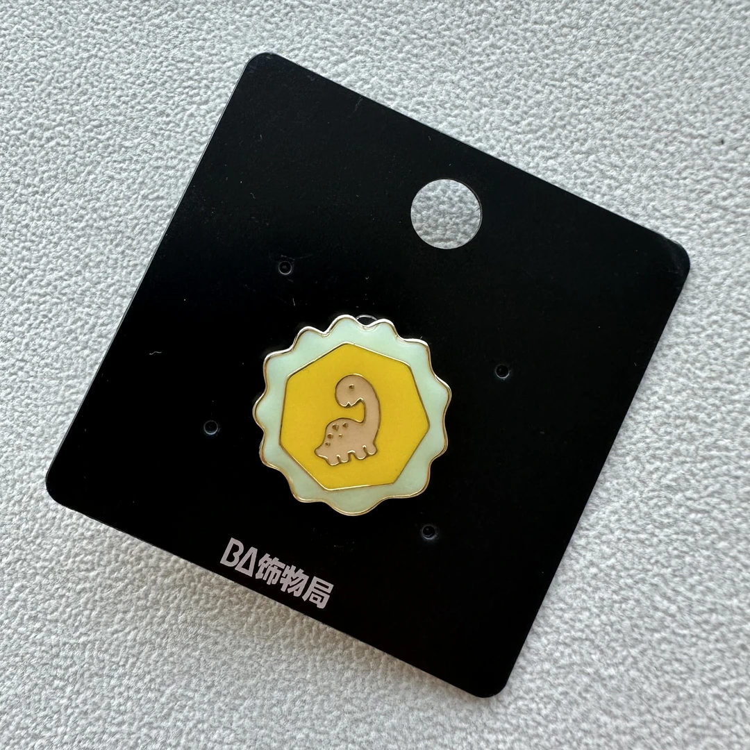 锌合金胸针 时尚胸针 2219